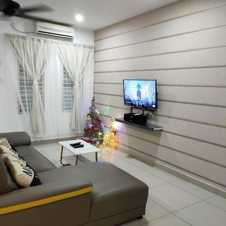 Setia Home Sitiawan Ktv 12+4 Pax Экстерьер фото